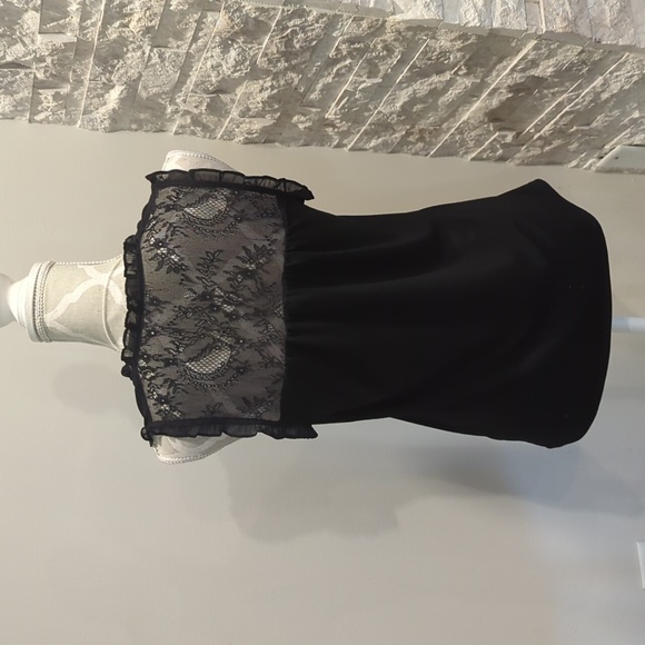 Express black sleeveless lace detail top - Picture 6 of 7